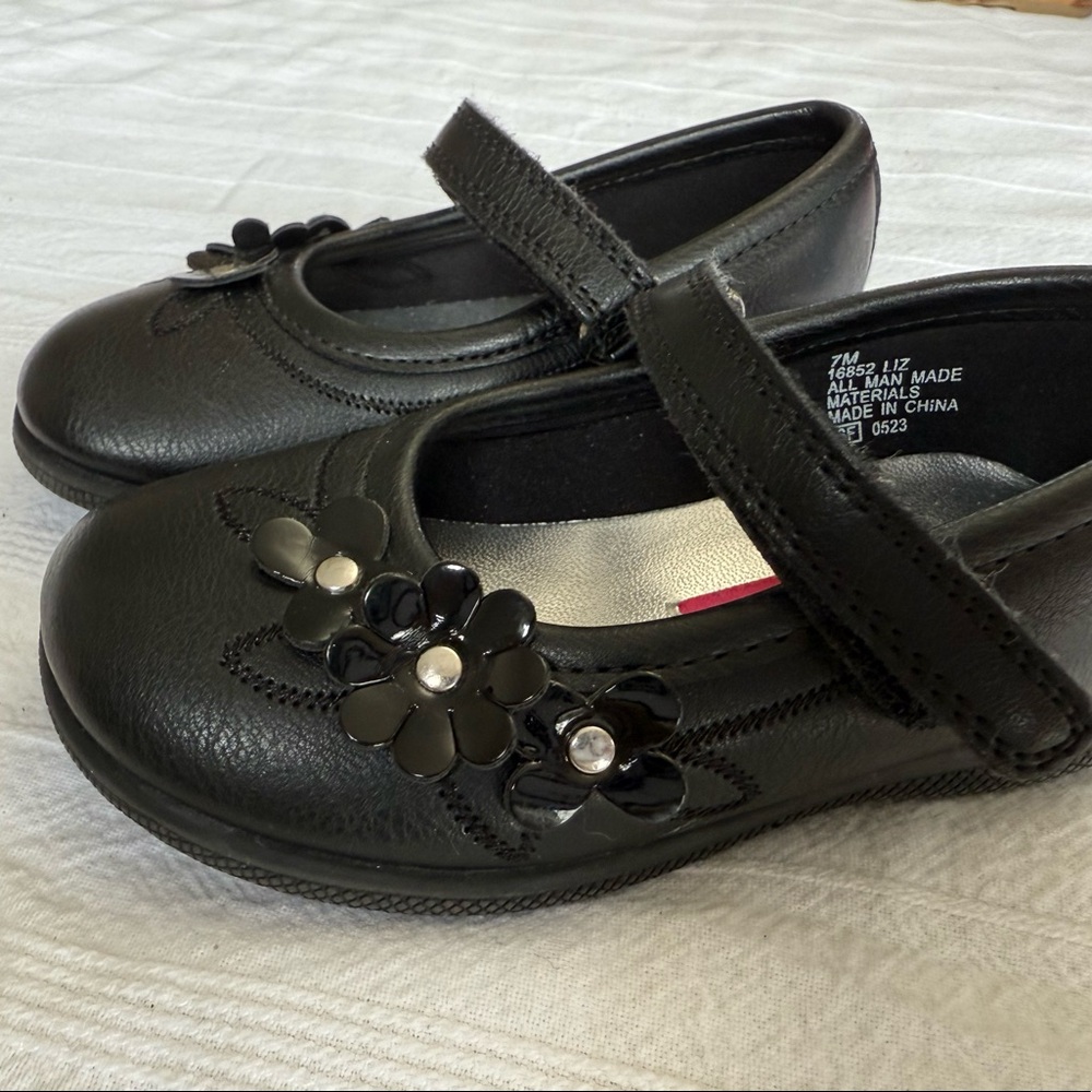 Dress shoes toddler size 7